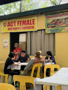 Katarungan Para sa Lahat, Tulong na Tapat — GML photo 1